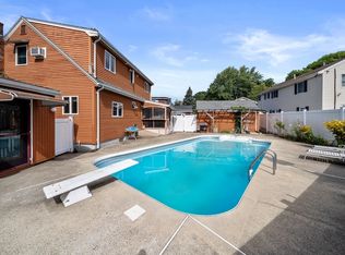 37 Arbor St, Lynn, MA 01902