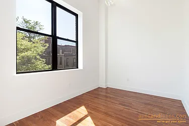 Rented by aptsandlofts.com