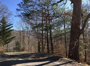 69 Flat Top Mountain Rd, Fairview, NC 28730