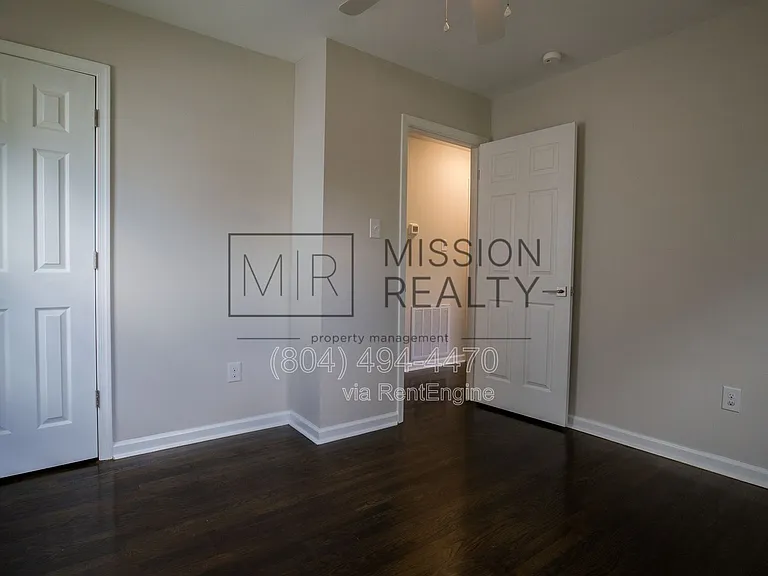 5205 Scott St — Photo 16