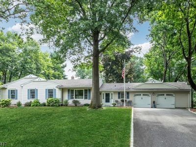 53 Castle Way, Basking Ridge, NJ, 07920