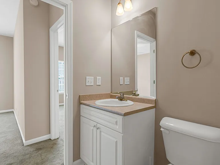 13 Cypress Ln — Photo 11