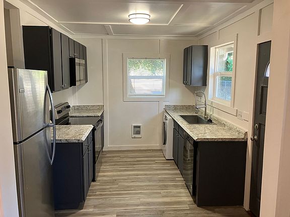 5th image of 581 Highland Ave NE #0