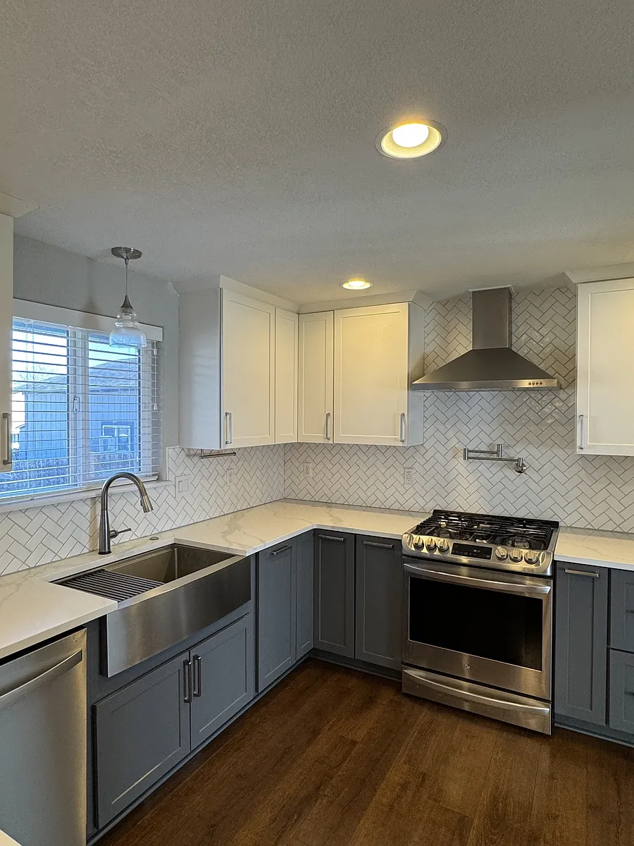 Building Photo - 935 Fairfield Cir