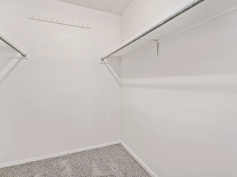 6004 Estacado Ln — Photo 12