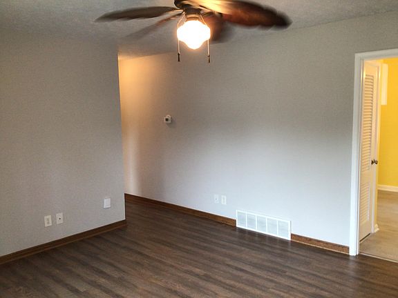 3rd image of 1021 Hudson Ave