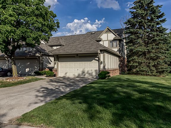 3rd image of 42299 Saratoga Cir #7