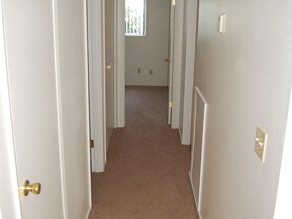 3rd image of 3700 E Fourth Plain Blvd #1B