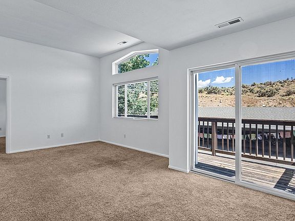 2nd image of 565 Redcliff Cir #575-204