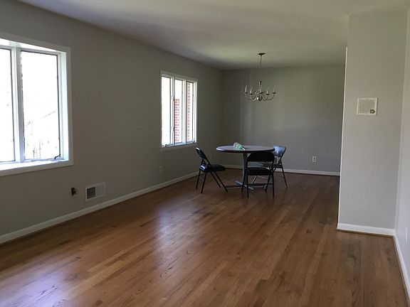 Living and dining combo