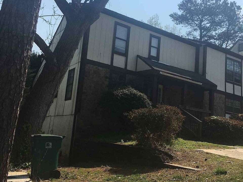 1st image of 1048 Falling Water Dr SE