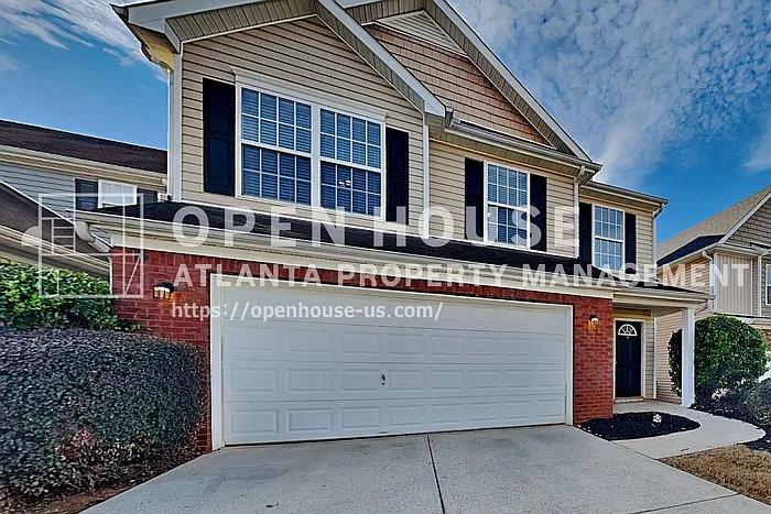 3 bed, 2.5 bath, 1670 sqft, $1,825 — Photo 1