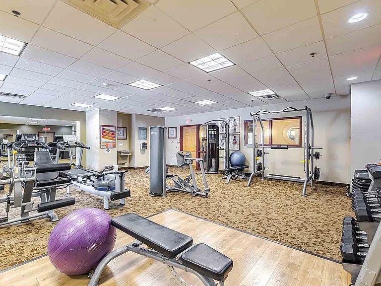Avana Maple Grove — Photo 10