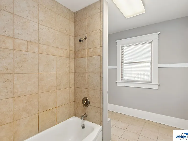 2925 E. Douglas — Photo 11