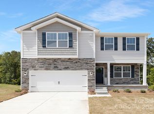 109 Hickory Ridge Dr, Locust, NC 28097