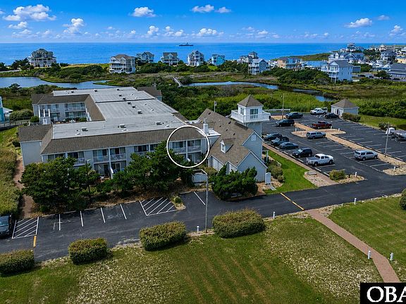 2nd image of 58822 Marina Way #201