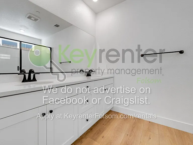 1012 Utah Dr — Photo 5