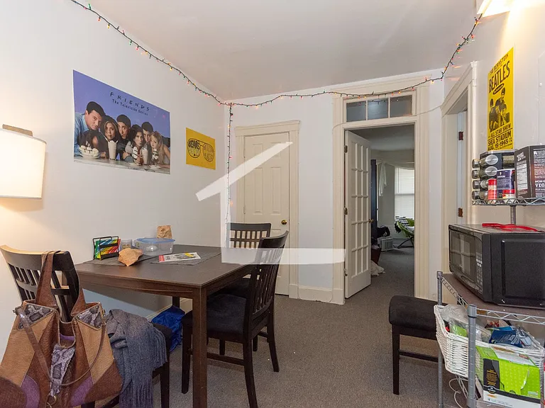 825 Beacon St #4B — Photo 3