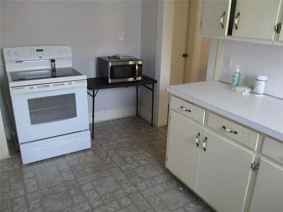 3rd image of 518 Missouri Ave