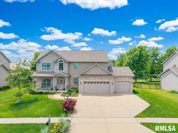 1712 Rustic Oak Dr, Washington, IL 61571