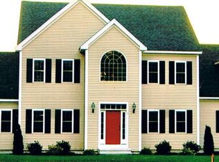 7 Louis Dr, Brookline, NH 03033