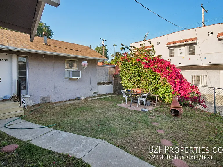 1238 N Gardner St #A — Photo 16