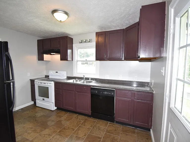 914 W Happy Hollow Dr — Photo 6