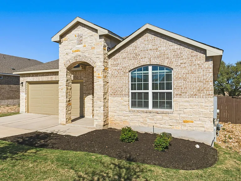 1640 Flying Horseshoe Bnd — Photo 1