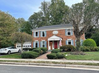 7919 Donegal Ln, Springfield, VA 22153