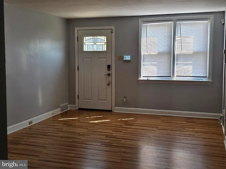 1521 W End Dr — Photo 4