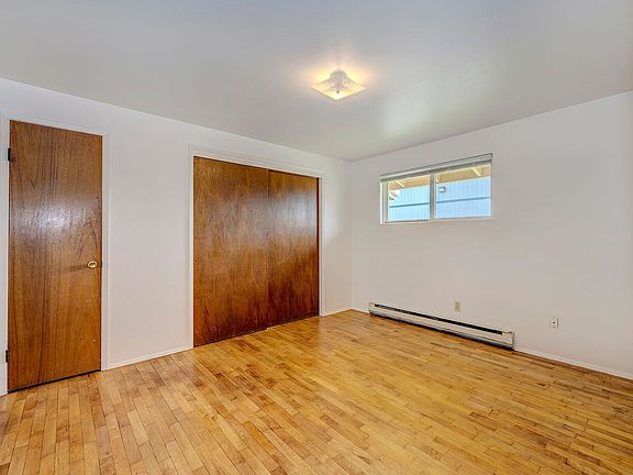 5th image of 1807 Grove St APT D