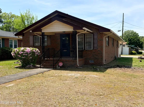 1300 Marlow Street E, Wilson, NC 27893