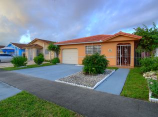2711 W 70th St, Hialeah, FL 33016