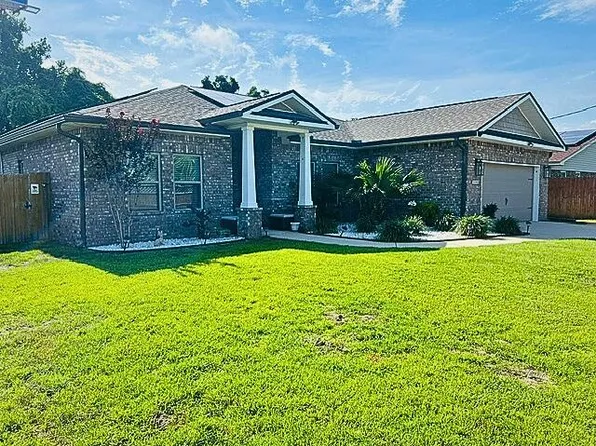 2 W Casa Loma Dr, Mary Esther, FL 32569