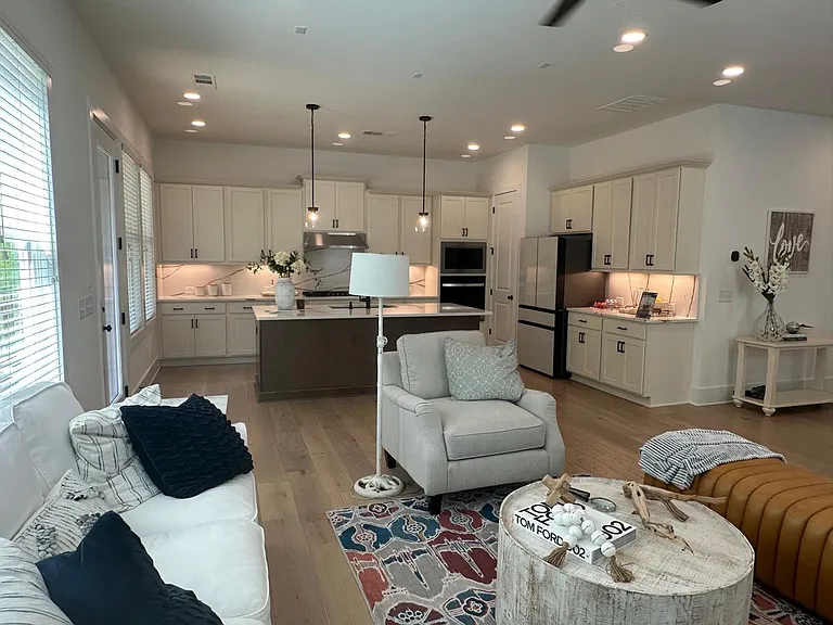 1225 Westshore Dr — Photo 13