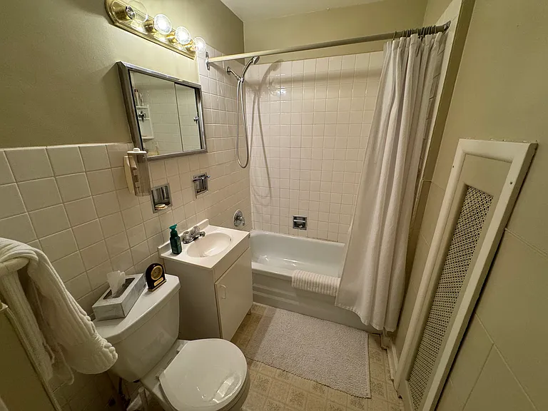 322 Frank St #205 — Photo 12