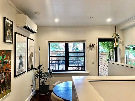 4th image of 84 Chauncey St #1S