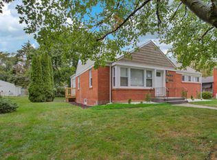 215 Memorial Dr, Chicago Heights, IL 60411