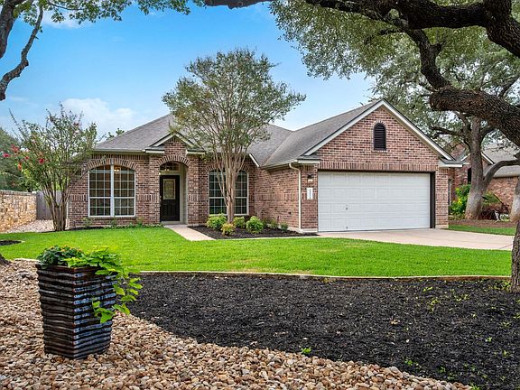 3rd image of 2402 Powderham Ln