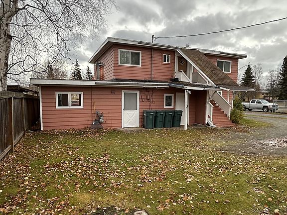 5th image of 4110 Macinnes St