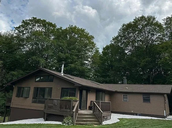 1350 Stillwater Rd, Sugar Grove, PA 16350