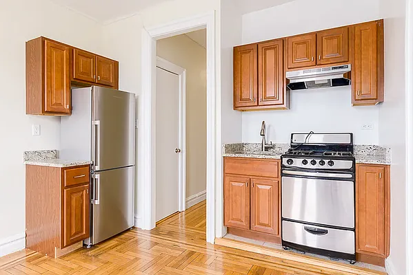 Rented by A&E Real Estate Management | media 8