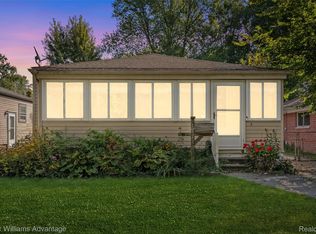18210 Dalby, Redford, MI 48240