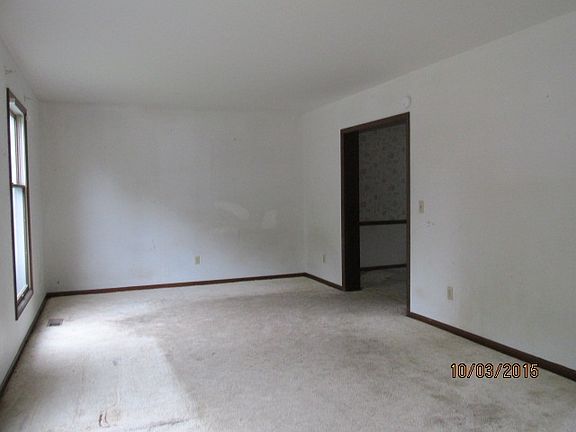 2nd image of 2106 Independence Dr