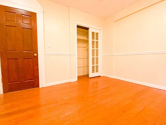 Rented by RealTegrity NY LLC | media 9