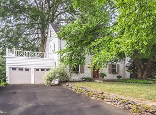 2440 Garrett Rd, Drexel Hill, PA 19026