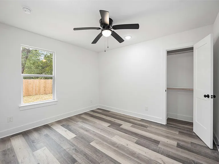 3405 Mount Pleasant St — Photo 9