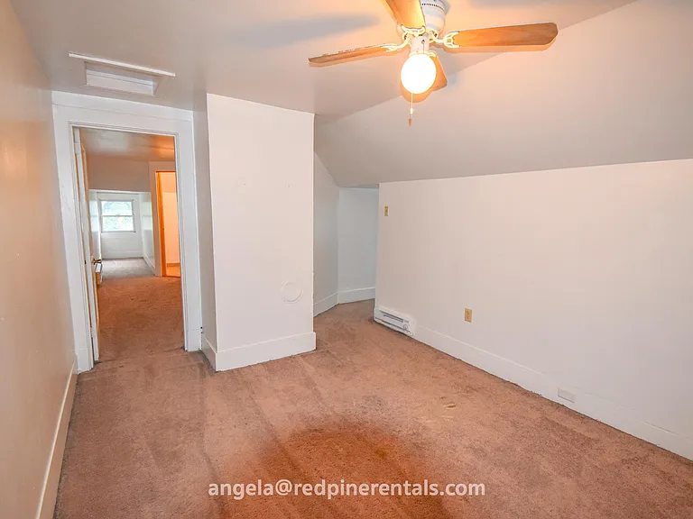 1832 Crafton Blvd #B — Photo 7