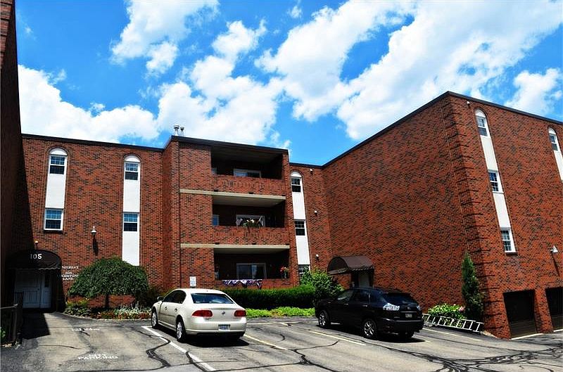 1st image of 105 Woodstone Ln