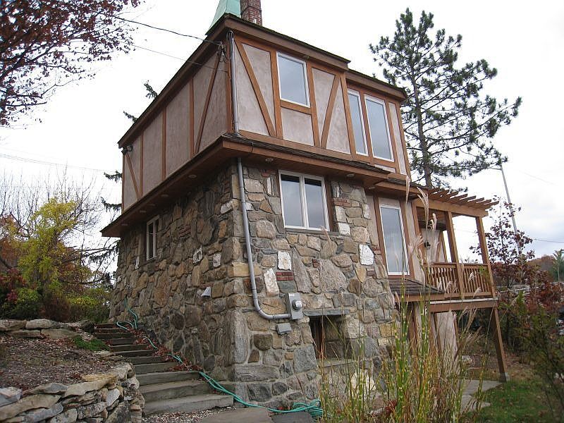 2nd image of 246 W Shore Trl